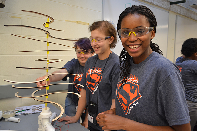 2014 GBAM campers work on their design for the windmill competition.