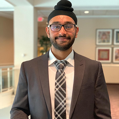 Illinois senior Harpal Singh, who led the Break It; Make It activity.