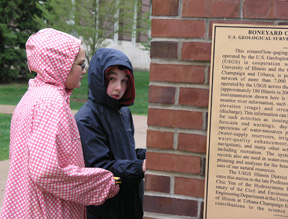 Two ISO students participating in the "Geocaching" event.