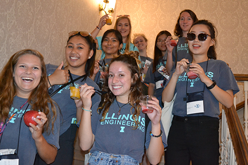 Orientation participants enjoy frozen lemonade from Einsteins.