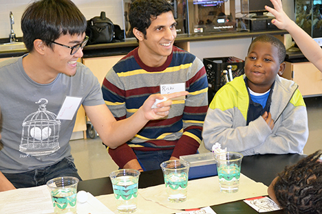 Illinois </em>grad students Anthony Fan (left) and Rishi Singh (center)