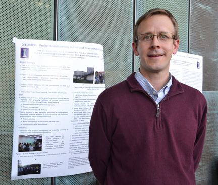 Professor Jeff Roesler, one of the instructors of CEE 398 PBL, during the SIIP poster presentation.